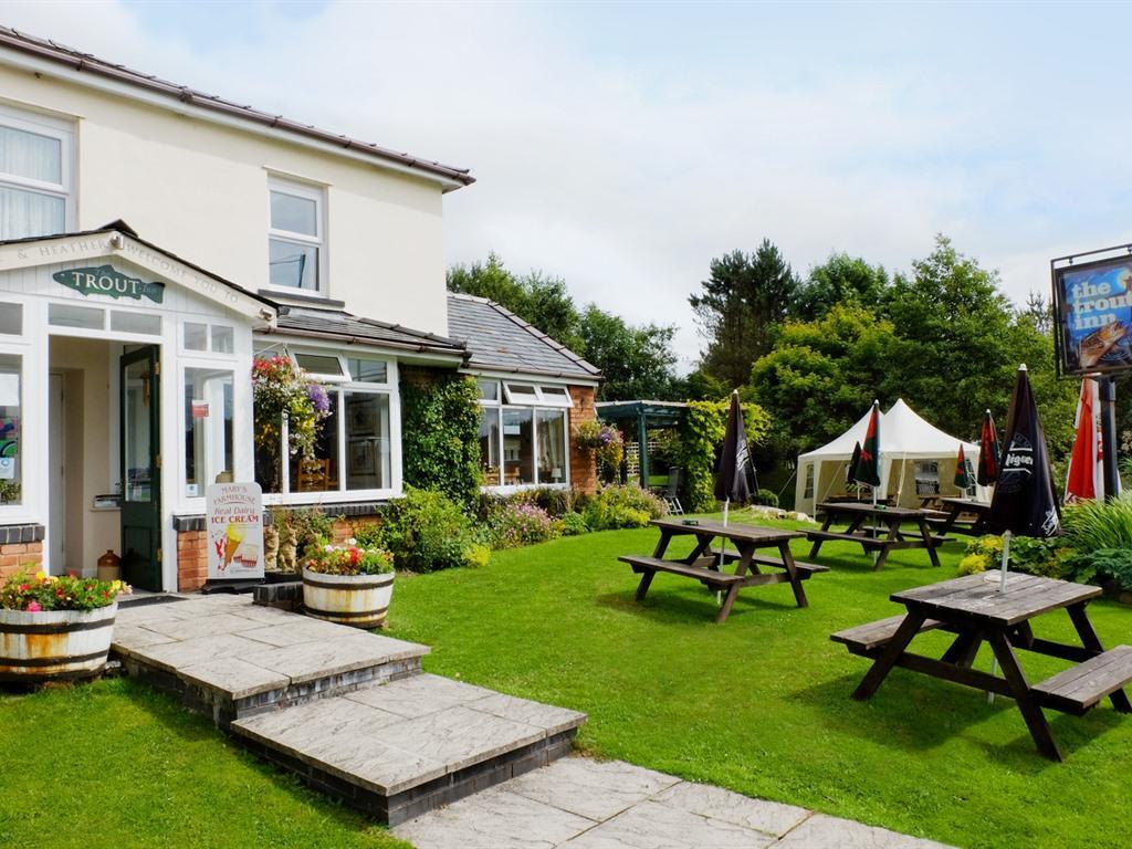 The Trout Inn Beulah Εξωτερικό φωτογραφία